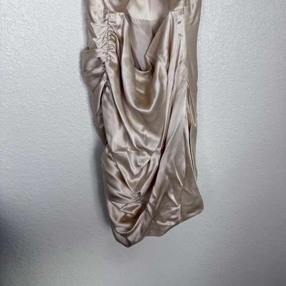 The Sei Cream Cut Out Ruched Dress SZ 4 w/tags - Picture 12 of 16